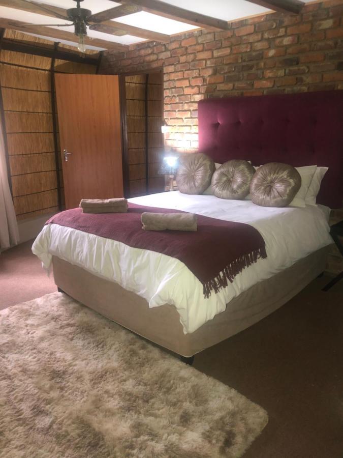 Jock Of The Bushveld Hotel Barberton Exterior photo